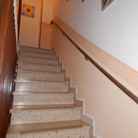 Risel-ferienhaus-im-huus-godewind-mit-sauna-und-kamin * Dornumersiel