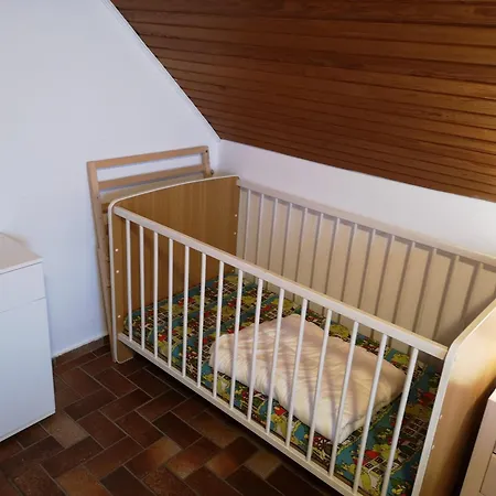 Risel-ferienhaus-im-huus-godewind-mit-sauna-und-kamin *