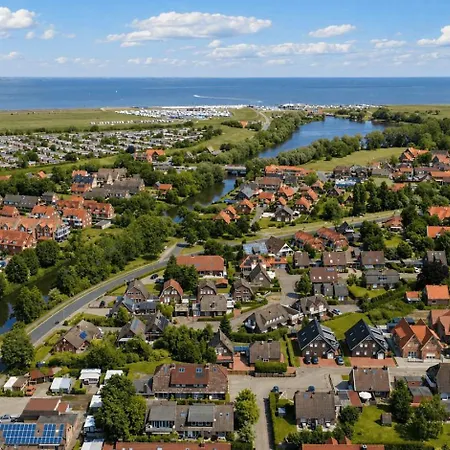 Risel-ferienhaus-im-huus-godewind-mit-sauna-und-kamin Feriehus *