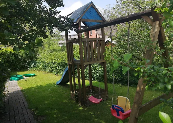 Risel-ferienhaus-im-huus-godewind-mit-sauna-und-kamin * Dornumersiel