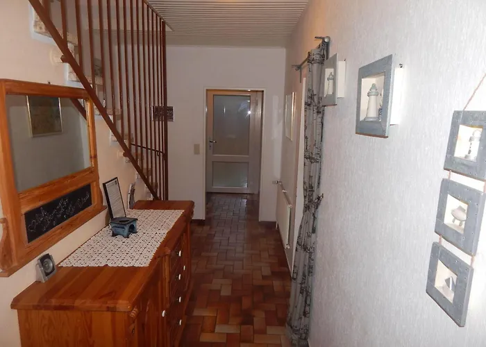 Risel-ferienhaus-im-huus-godewind-mit-sauna-und-kamin Dornumersiel