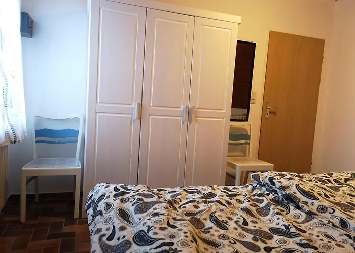 Risel-ferienhaus-im-huus-godewind-mit-sauna-und-kamin * Dornumersiel