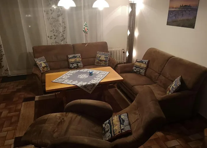 Risel-ferienhaus-im-huus-godewind-mit-sauna-und-kamin Vakantiehuis